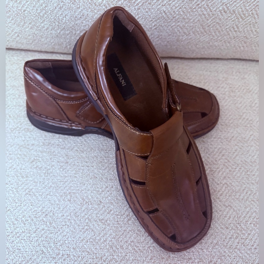 Alfani Men's Brown Slip-On Velcro Fisherman Sandals❣️